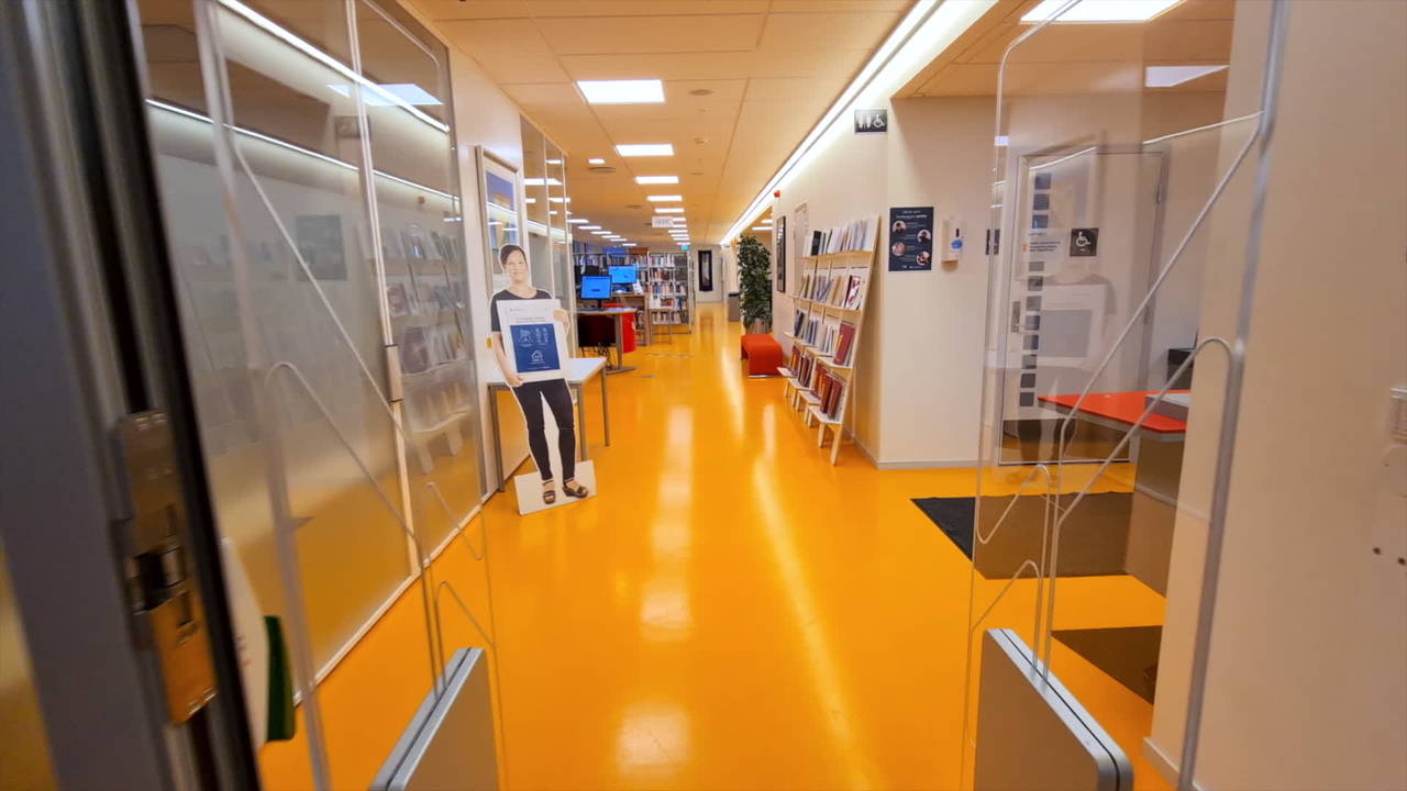 Image of the P32 Library entrance